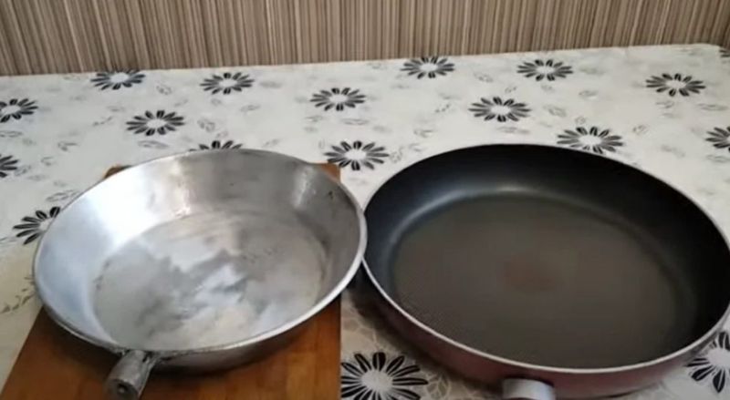 Саджу та нагар приберу навіть зі сковорідок з минулого століття. Розповім, як відмити будь-яку кіптяву