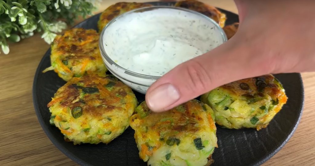 Кабачок смачніший за м'ясо. Так готує мій чоловік: смачні котлетки на обід чи вечерю